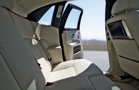 Rolls-Royce chính thức giới thiệu Ghost - 9 Rolls-Royce chính thức giới thiệu Ghost - 9