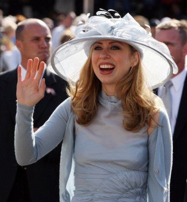 Cuộc cách mạng thời trang của Chelsea Clinton - 10