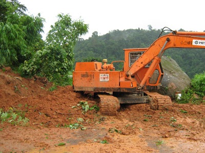 Núi lở, lúa ngập vì mưa lớn - 2