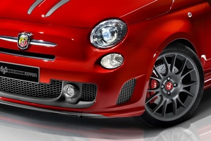 Fiat 500 phong cách Ferrari - 4 Fiat 500 phong cách Ferrari - 4