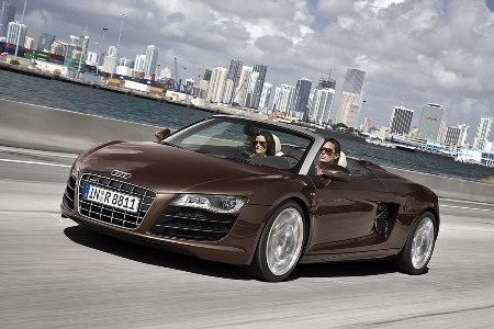 Audi R8 mui trần xuất hiện - 1 Audi R8 mui trần xuất hiện - 1