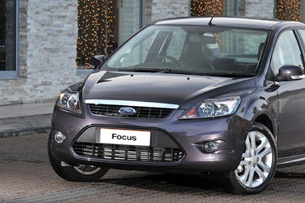 Tiêu thụ xe 5 chỗ lập kỷ lục - 1