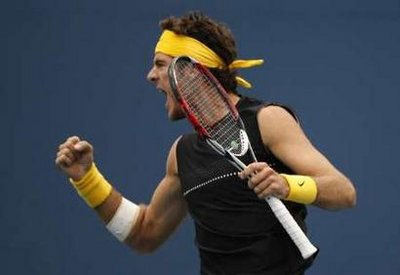 Federer ghi tên vào bán kết, “hiện tượng” Oudin dừng bước - 3 Federer ghi tên vào bán kết, “hiện tượng” Oudin dừng bước - 3