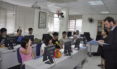 Khai giảng khóa dự bị đại học quốc tế IFY khóa 2009 – 2010 tại Language Link Việt Nam - 1 Khai giảng khóa dự bị đại học quốc tế IFY khóa 2009 – 2010 tại Language Link Việt Nam - 1