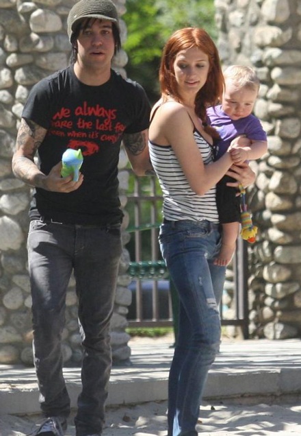 Hình ảnh con trai bụ bẫm của Ashlee Simpson  - 5