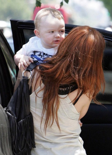 Hình ảnh con trai bụ bẫm của Ashlee Simpson  - 2