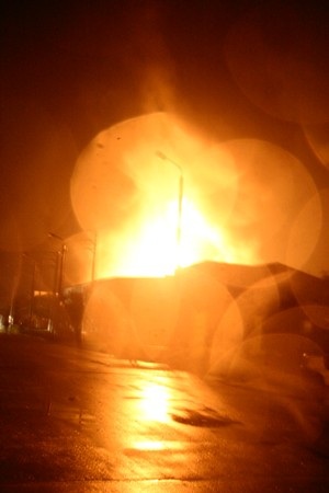 Hỏa hoạn kinh hoàng tại KCN Phú Thị - 2