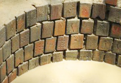 Phát hiện 8 pho tượng đá cổ - 2