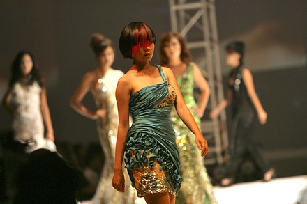 “Tỉnh thức” thành công nhưng không xôn xao - 1 “Tỉnh thức” thành công nhưng không xôn xao - 1