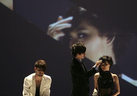 “Tỉnh thức” thành công nhưng không xôn xao - 17 “Tỉnh thức” thành công nhưng không xôn xao - 17