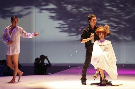 “Tỉnh thức” thành công nhưng không xôn xao - 13 “Tỉnh thức” thành công nhưng không xôn xao - 13