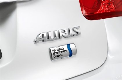 Toyota giới thiệu Auris Hybrid - 8 Toyota giới thiệu Auris Hybrid - 8