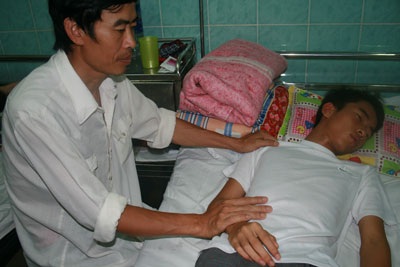 Đỗ đại học hôm trước, hôm sau nhập viện tâm thần - 1