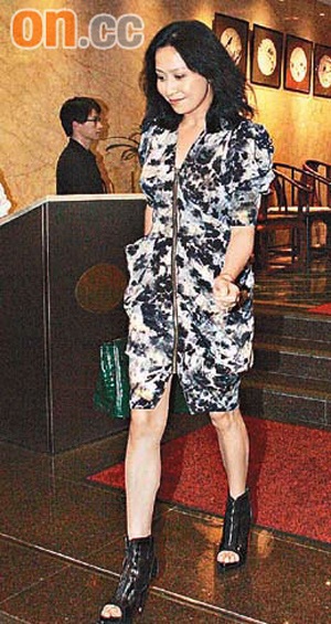 Vợ chồng Lý Á Bằng “hẹn hò” với Lưu Gia Linh - 4