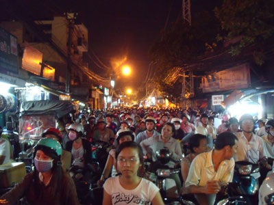Tắc đường nghiêm trọng tối đầu tuần - 3 Tắc đường nghiêm trọng tối đầu tuần - 3