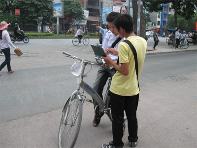 Nạn bán tăm lừa đảo hoành hành - 2 Nạn bán tăm lừa đảo hoành hành - 2