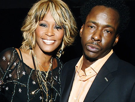 Whitney Houston gọi chồng cũ là “chất gây nghiện” - 3 Whitney Houston gọi chồng cũ là “chất gây nghiện” - 3