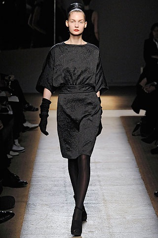 BST thu đông 2009 của Yves Saint Laurent - 3 BST thu đông 2009 của Yves Saint Laurent - 3