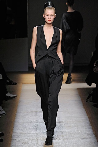 BST thu đông 2009 của Yves Saint Laurent - 1 BST thu đông 2009 của Yves Saint Laurent - 1