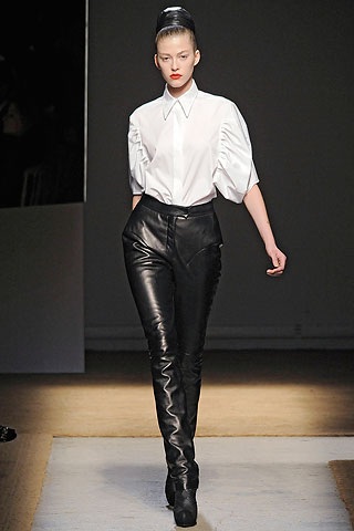 BST thu đông 2009 của Yves Saint Laurent - 26 BST thu đông 2009 của Yves Saint Laurent - 26