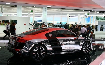 Audi R8 mạ crôm tỏa sáng Frankfurt 2009 - 3 Audi R8 mạ crôm tỏa sáng Frankfurt 2009 - 3