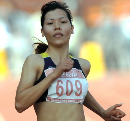 “Nữ hoàng tốc độ” Vũ Thị Hương lập kỷ lục mới - 1