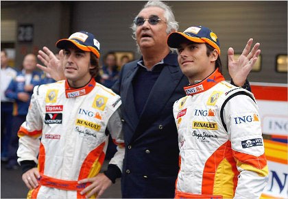 “Ông trùm” Briatore rời Renault sau bê bối chấn động giải đua F1 - 1 “Ông trùm” Briatore rời Renault sau bê bối chấn động giải đua F1 - 1