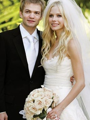 Avril Lavigne chia tay chồng - 2