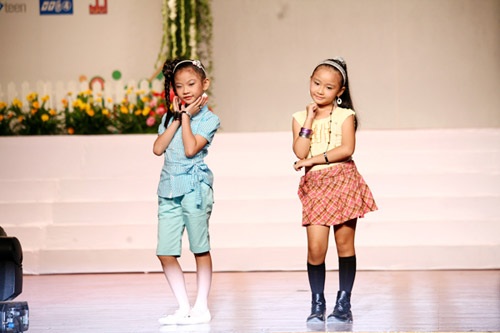 Ngắm siêu mẫu “nhí” trên sàn diễn - 5