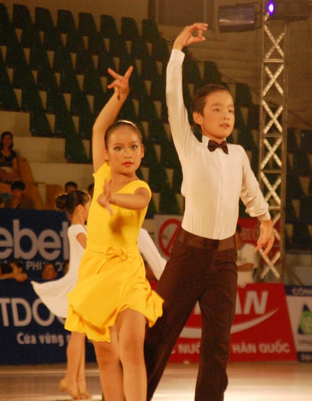 Vượt Chí Anh, Khánh Thi và “kép mới” gặt Vàng liên tiếp - 8