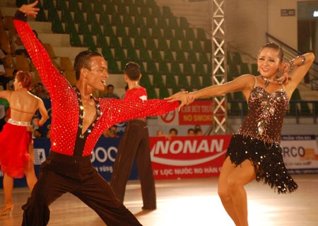 Vượt Chí Anh, Khánh Thi và “kép mới” gặt Vàng liên tiếp - 9