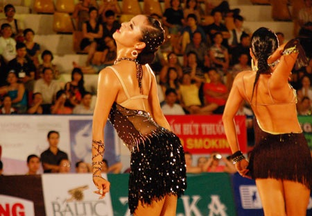 Vượt Chí Anh, Khánh Thi và “kép mới” gặt Vàng liên tiếp - 12