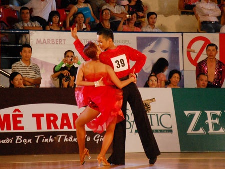 Vượt Chí Anh, Khánh Thi và “kép mới” gặt Vàng liên tiếp - 11