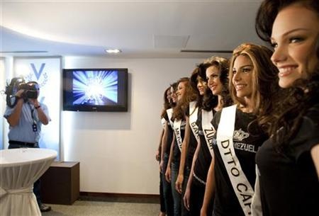 “Miss Venezuela” cũng không thoát được khủng hoảng - 1 “Miss Venezuela” cũng không thoát được khủng hoảng - 1