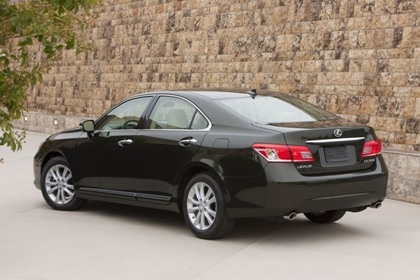 Giá xe Lexus ES350 phiên bản 2010 tăng nhẹ - 4