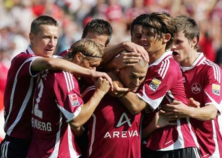 Cú hích từ đấu trường châu Âu - 2 Cú hích từ đấu trường châu Âu - 2