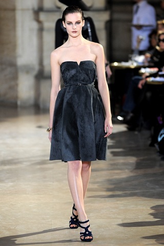 BST thu đông 2009 của Loewe - 1