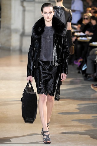 BST thu đông 2009 của Loewe - 22