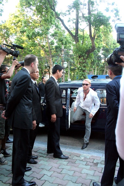 Ronan Keating hát giữa vòng vây khán giả Hà Nội - 17