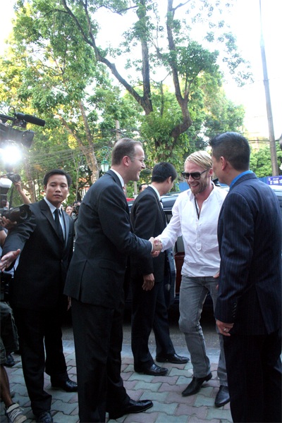 Ronan Keating hát giữa vòng vây khán giả Hà Nội - 18