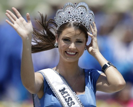 Tân Hoa hậu Hoàn vũ: Rạng rỡ ngày trở về - 5 Tân Hoa hậu Hoàn vũ: Rạng rỡ ngày trở về - 5