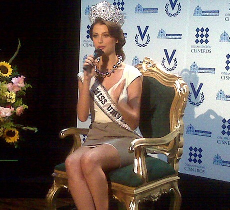 Tân Hoa hậu Hoàn vũ: Rạng rỡ ngày trở về - 17 Tân Hoa hậu Hoàn vũ: Rạng rỡ ngày trở về - 17