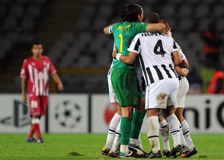 Đè bẹp Livorno, Juventus thắng trận thứ 4 liên tiếp - 3