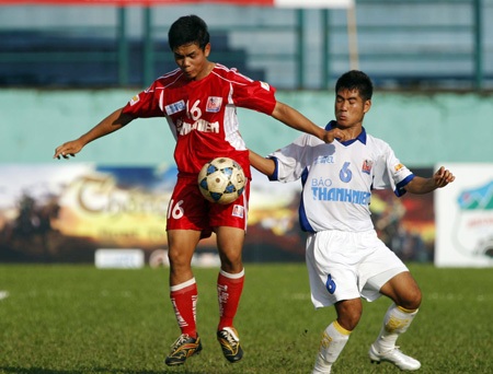 Để thua T&T 1-7, B.Bình Dương vẫn vào bán kết - 2
