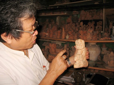 2.000 pho tượng cổ kỳ lạ ở Bắc Ninh - 3 2.000 pho tượng cổ kỳ lạ ở Bắc Ninh - 3