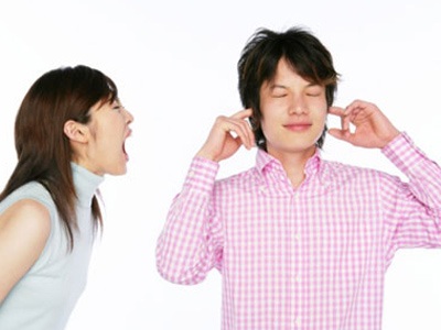 Bệnh “bỗng dưng điếc” của chồng - 1