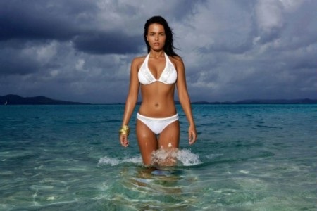 Bộ ảnh lịch người đẹp “xế” độ 2010 - 10