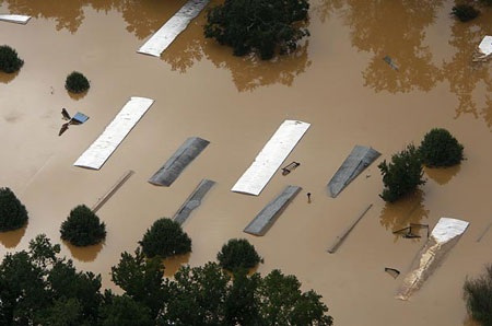 Georgia chìm nghỉm trong biển nước - 5