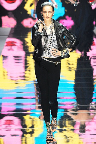 BST thu đông 2009 của Blumarine - 10