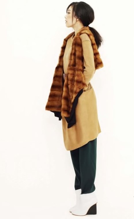 Phong cách thời trang của Jung Ryeo Won - 9 Phong cách thời trang của Jung Ryeo Won - 9